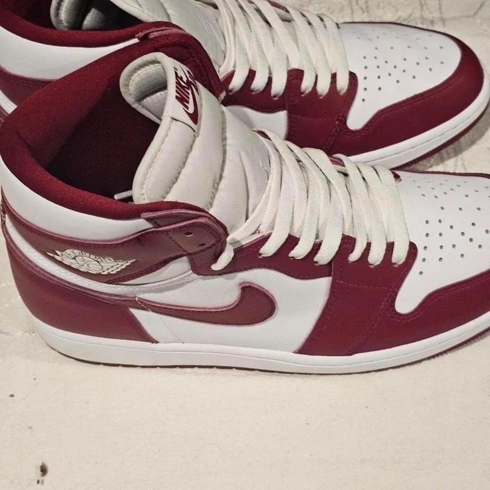 Nike Air Jordan 1 Retro High OG Team Red White DZ5485-160 Mens 11.5 Sneaker